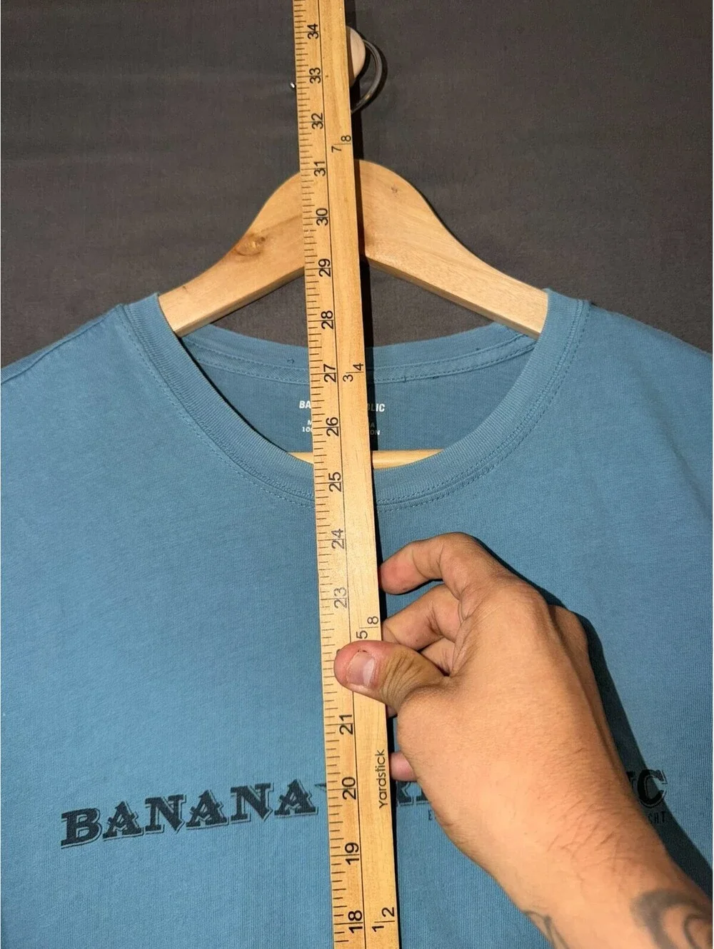 Banana Republic XL Blue Tee – Established 1978 Graphic – Casual Cotton Shirt